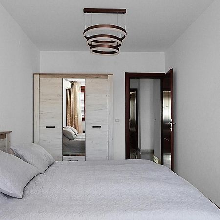Three Bedroom Spacious Apartment Anatolia Budva Exteriör bild
