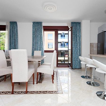 Three Bedroom Spacious Apartment Anatolia Budva Exteriör bild